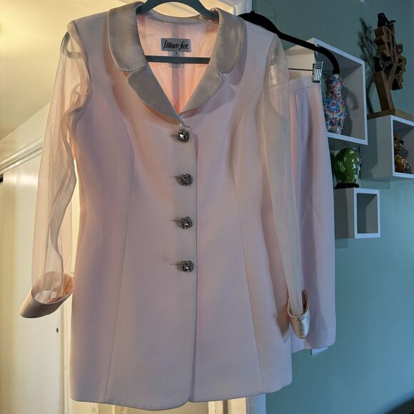 Vintage Barbie Baby Pink Rhinestone Silk Blazer and Skirt Suit Set Size 10 - Picture 1 of 12